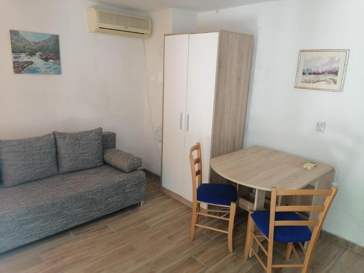 Apartman Milica Golubic  Zewnętrze zdjęcie