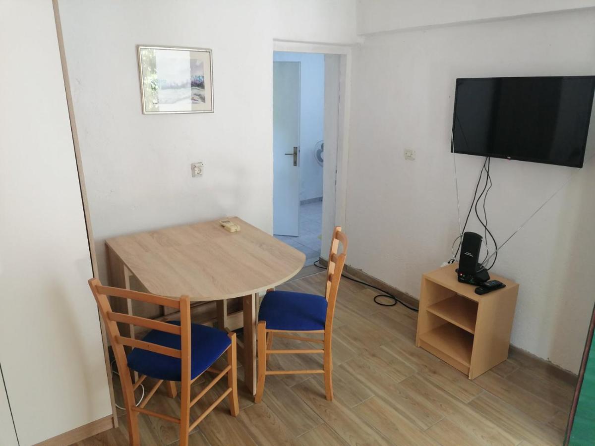 Apartman Milica Golubic  Zewnętrze zdjęcie